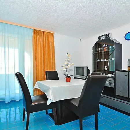 Apartment In With A Barbecue Vir